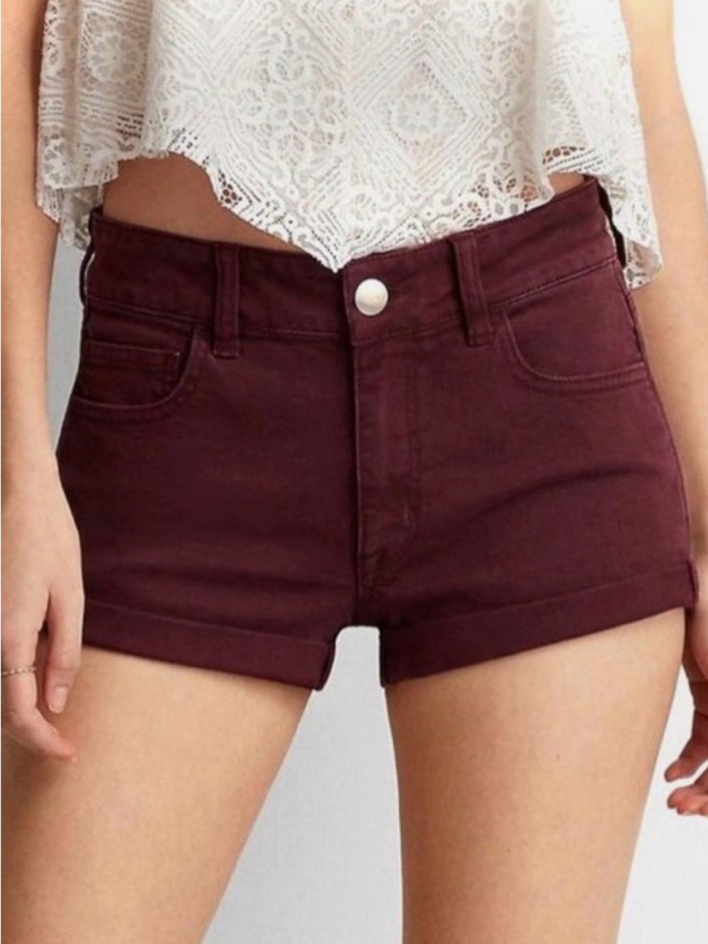 American Eagle Women’s Super Stretch Hi-Rise Shortie Shorts Maroon Size 6